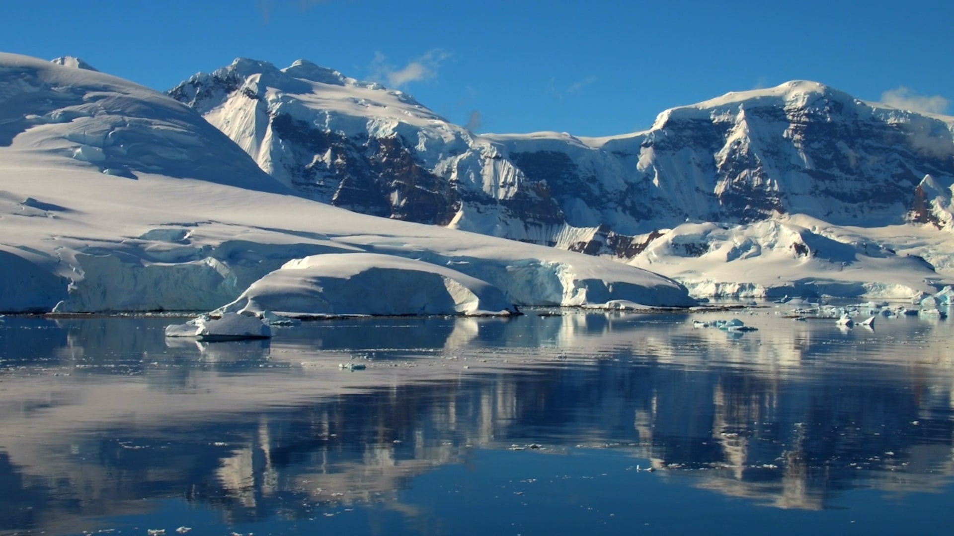 NASA's Underwater Robots to Tackle the Mystery of Melting Antarctic Ice