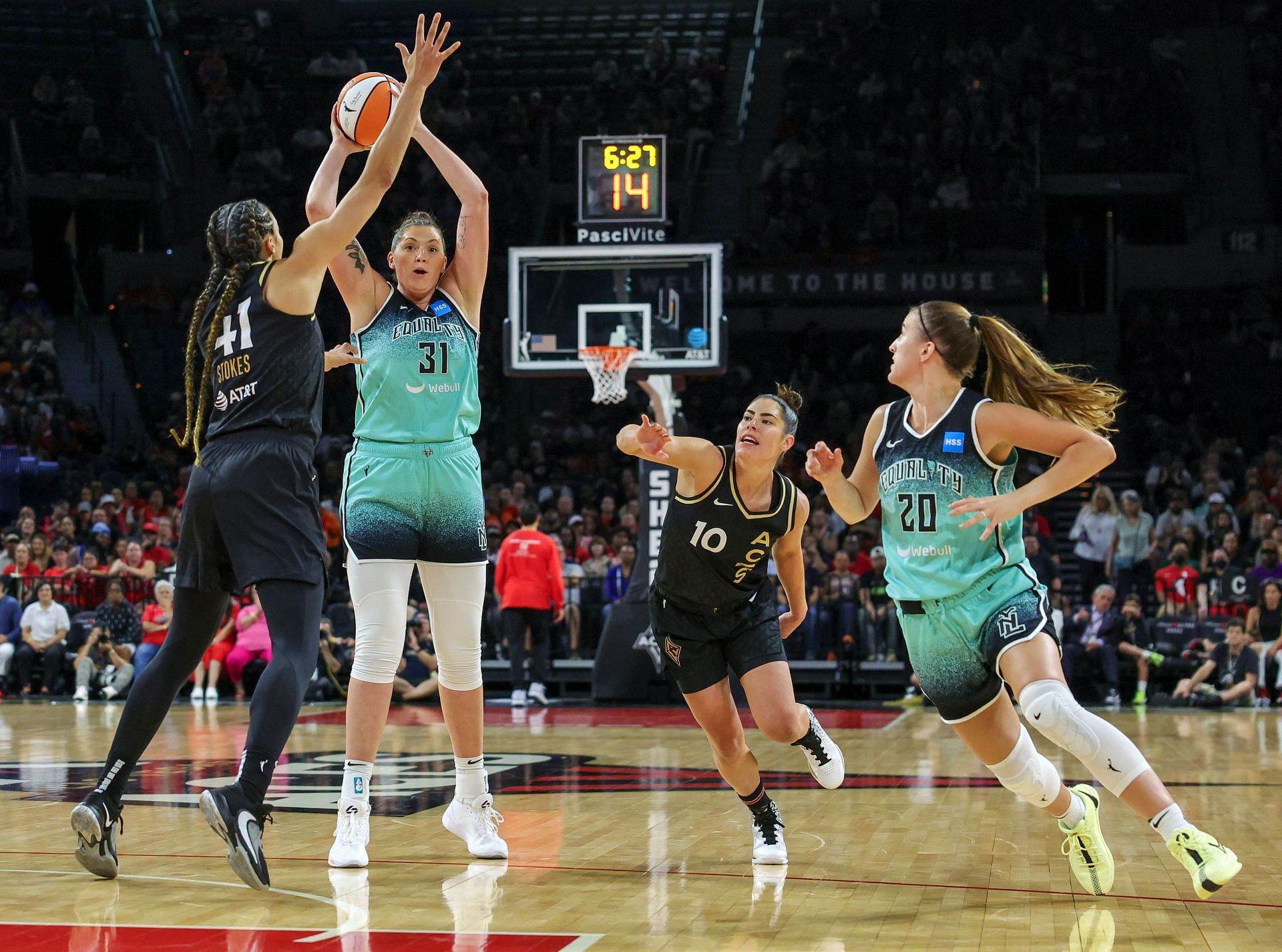 New York Liberty Clinch Playoff Berth With Dominant Win Over Las Vegas Aces