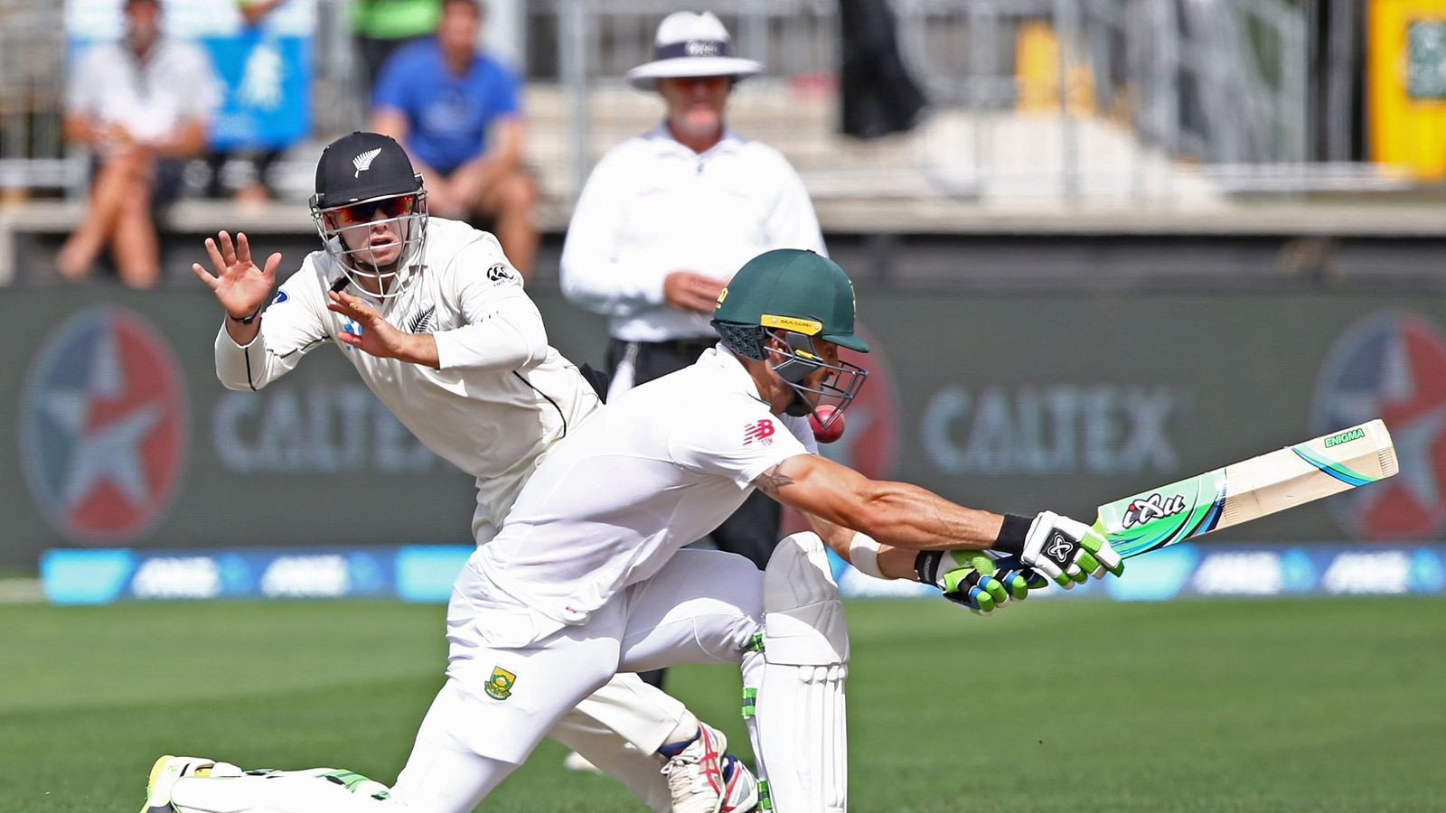 New Zealand Thrashes Pakistan by 60 Runs in Champions Trophy Opener: Latham's Century and Phillips' Stunning Catch Steal the Show