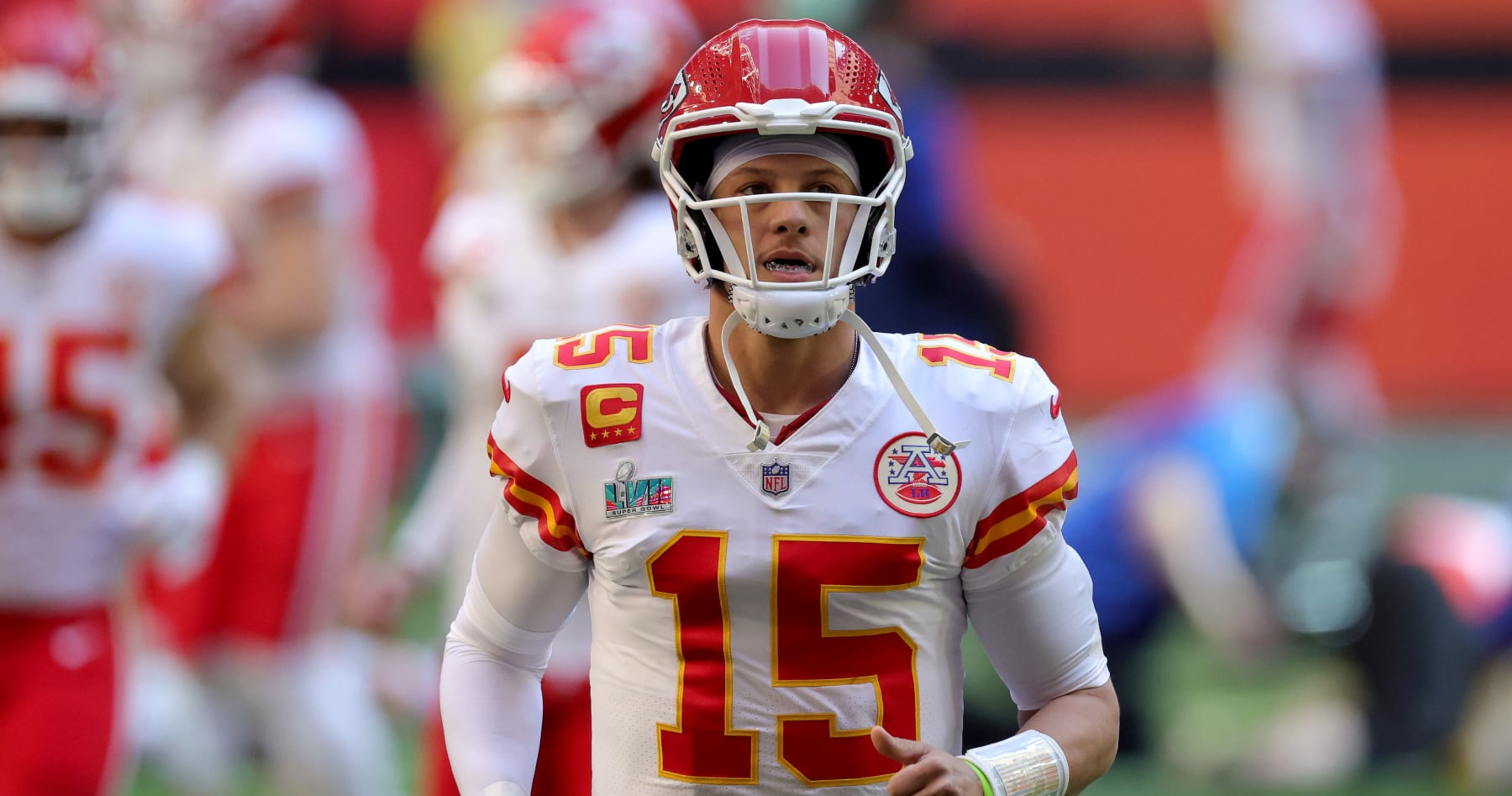 NFL Kickoff Chiefs Edge Ravens in Thrilling Opener, Mahomes Makes