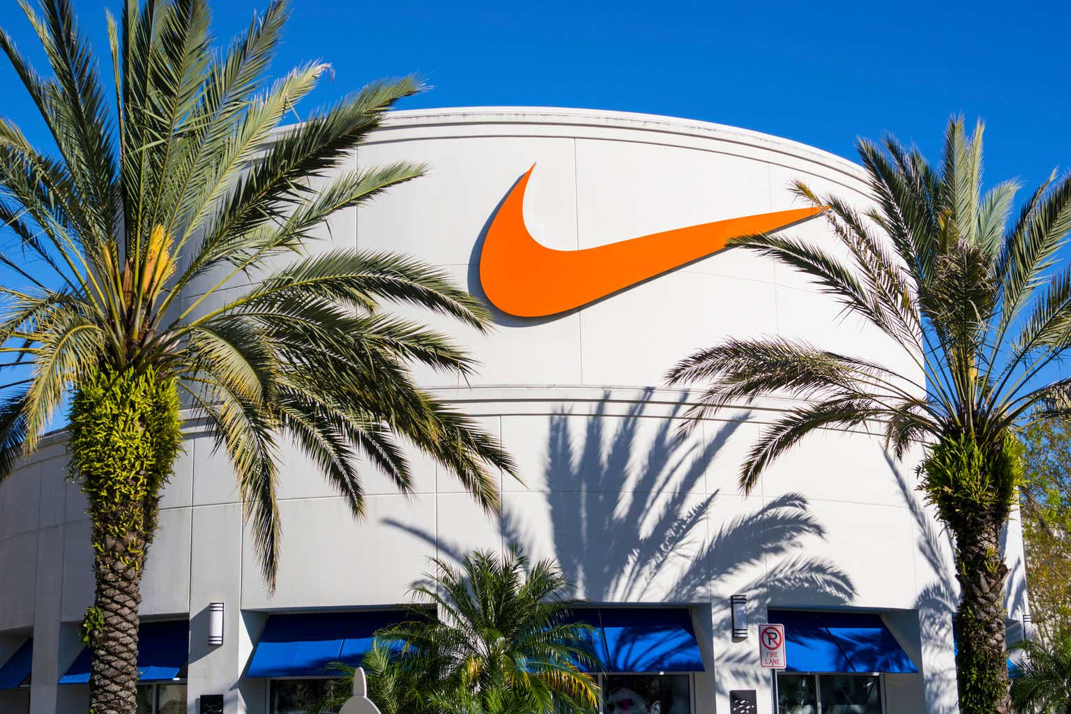 Nike Stock Surges 7% as Investors Celebrate New CEO, Hoping to Reverse Slump