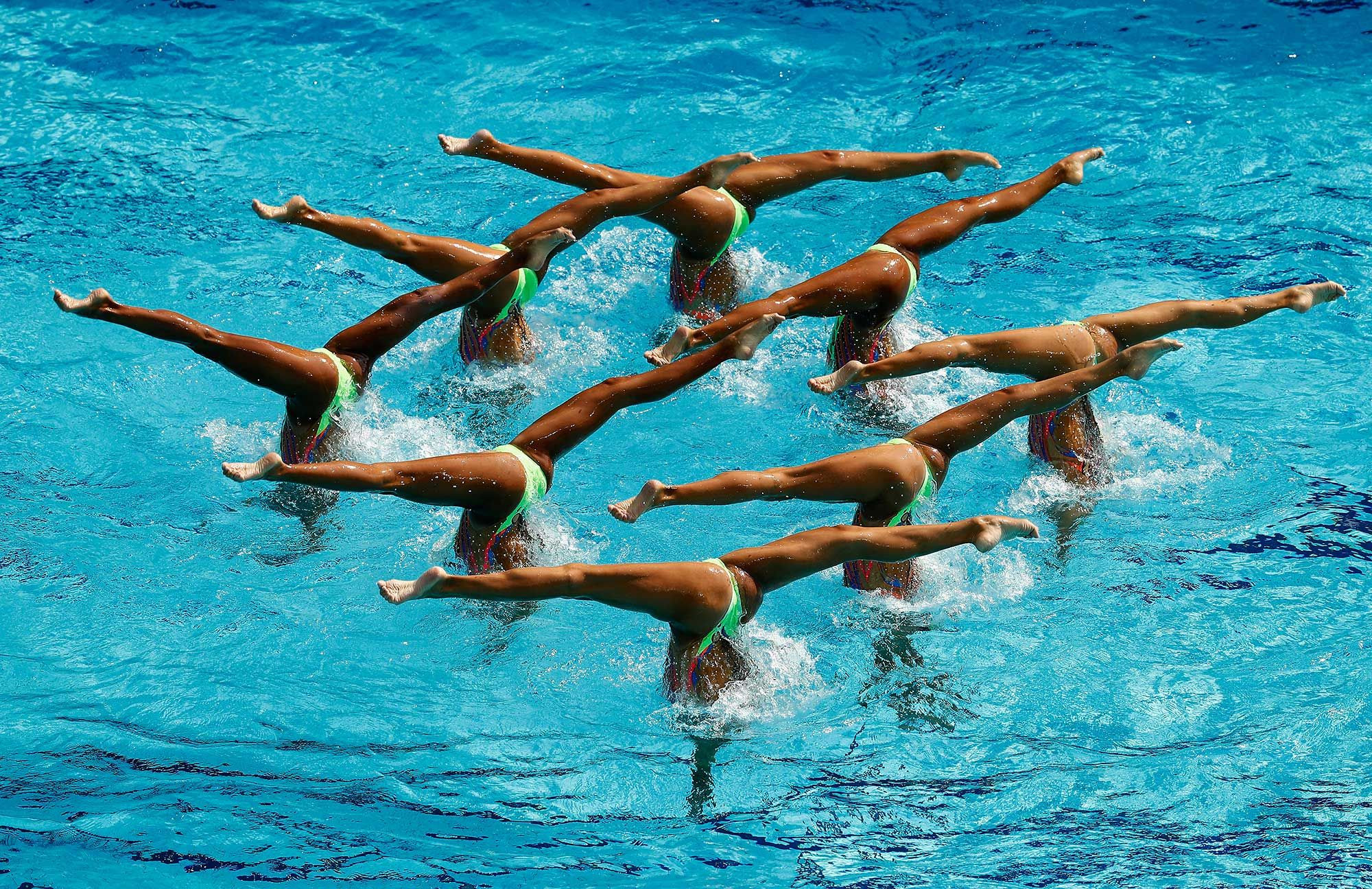 Olympic Synchronized Swimming: The Men Who Were Left Behind