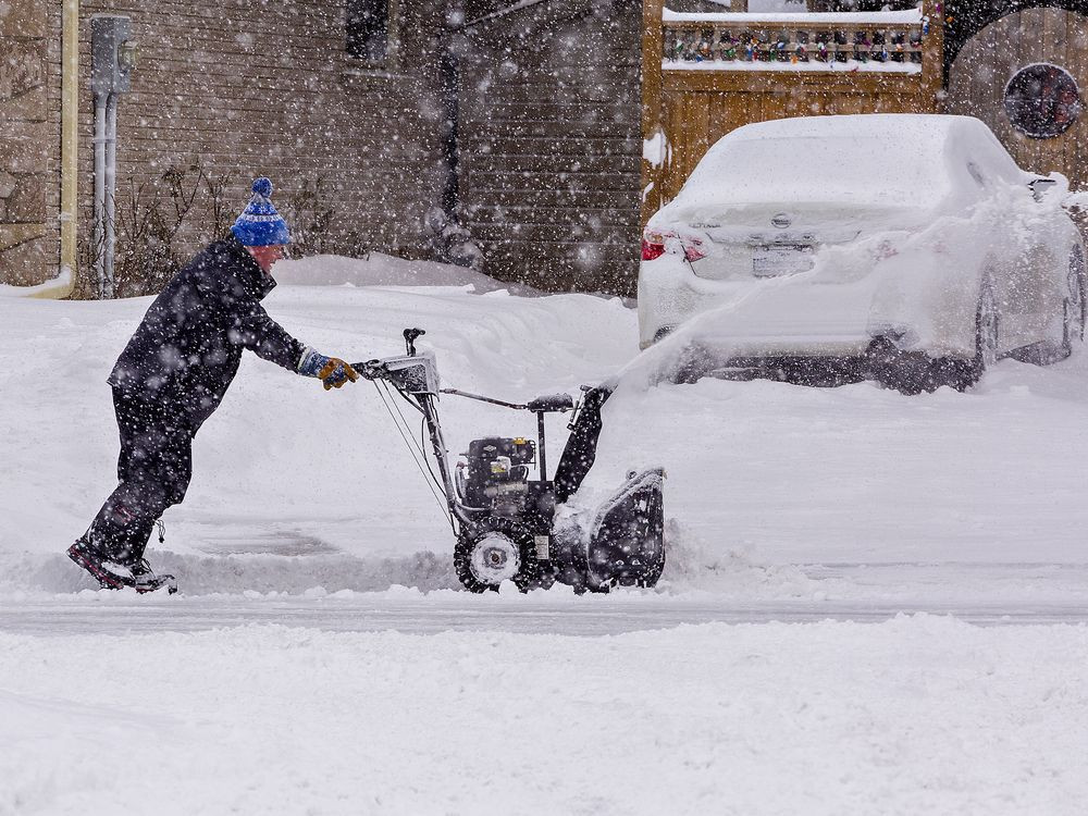 Ontario's Sudden Winter Fury: 100+cm Snow Blankets Parts of the Province; GTA Braces for First Major Snowstorm