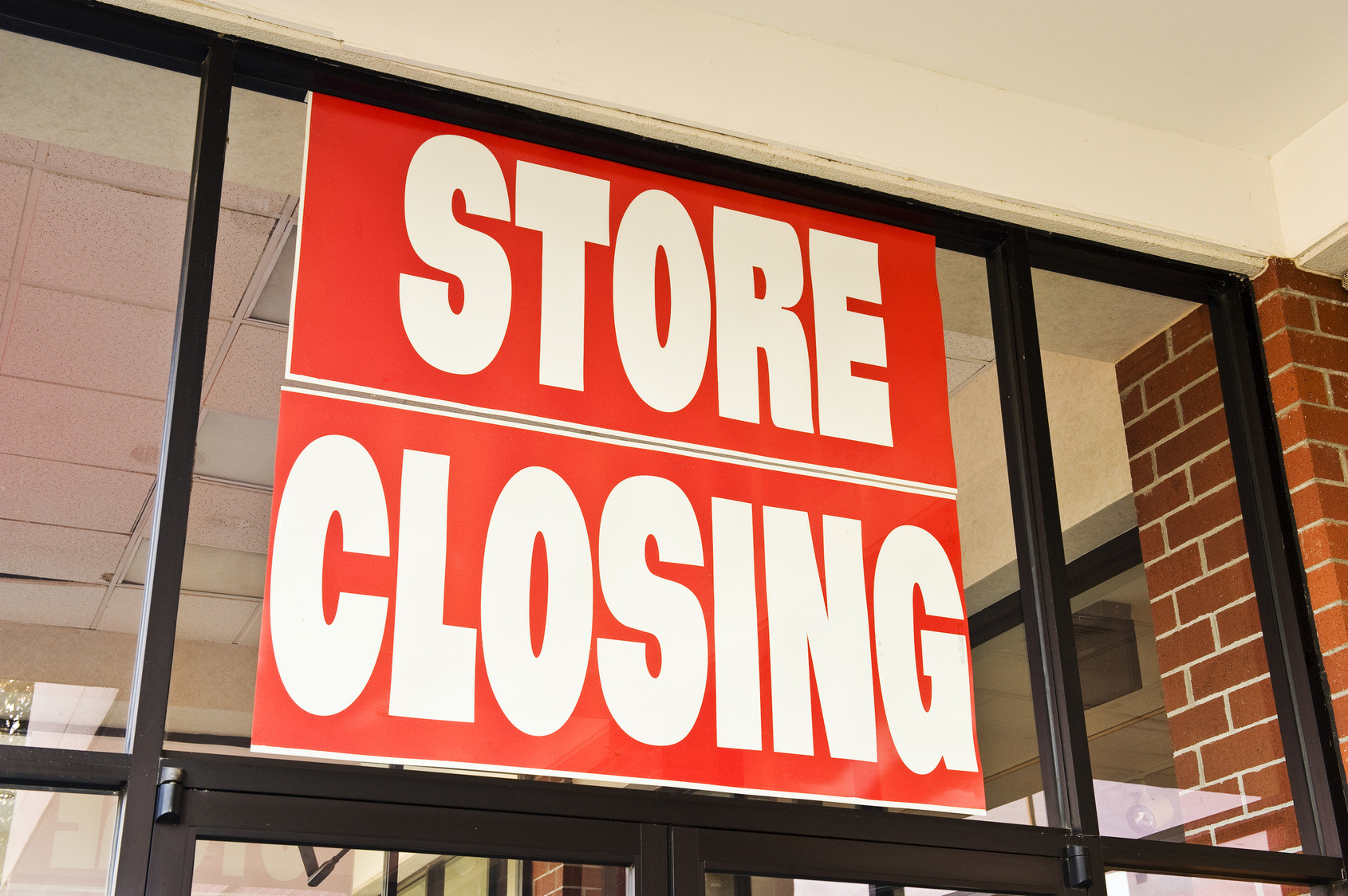 Party City's Shocking Collapse: US Stores Closing, Thousands of Jobs Lost!