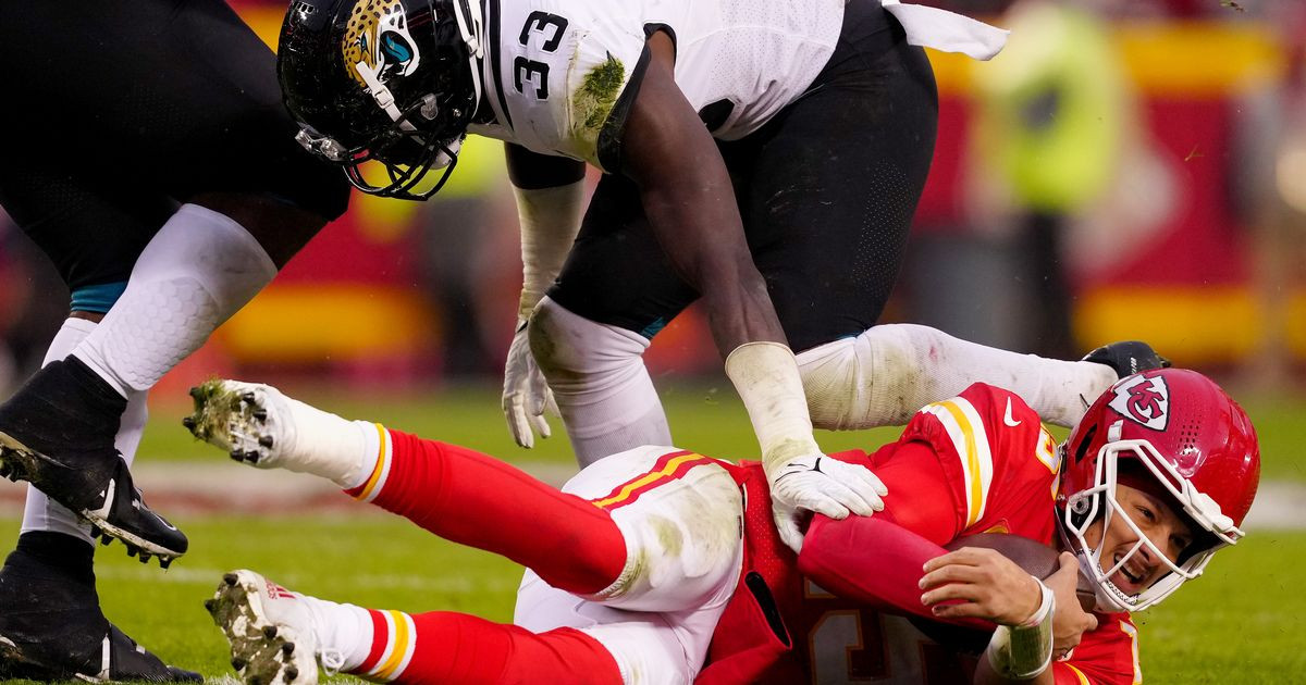 Patrick Mahomes' Ankle Injury Scare: Chiefs Star Shakes Off Pain, Leads Team to Overtime Victory