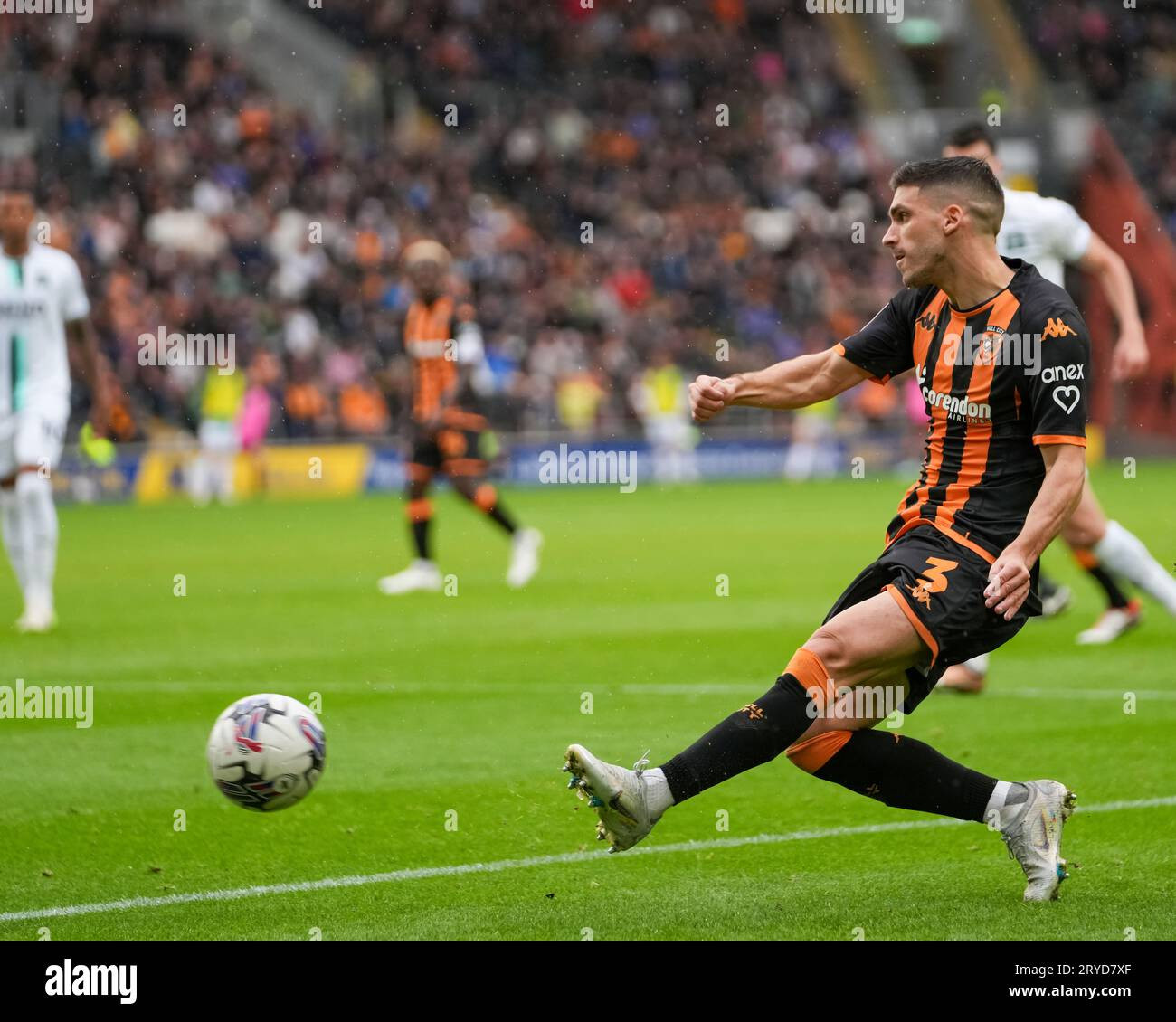 Plymouth Argyle vs Hull City: Tigers Earn Point in a Hard-Fought Draw at Home Park