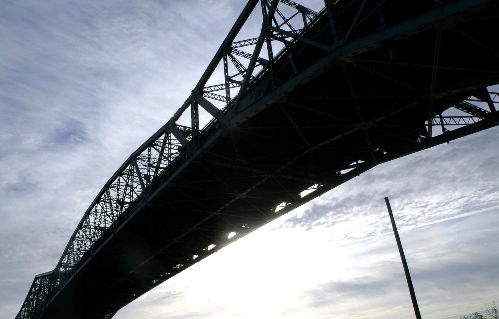 Pont Jacques-Cartier: Deux Militants Ecologistes Bloquent la Circulation en Pleine Heure de Pointe