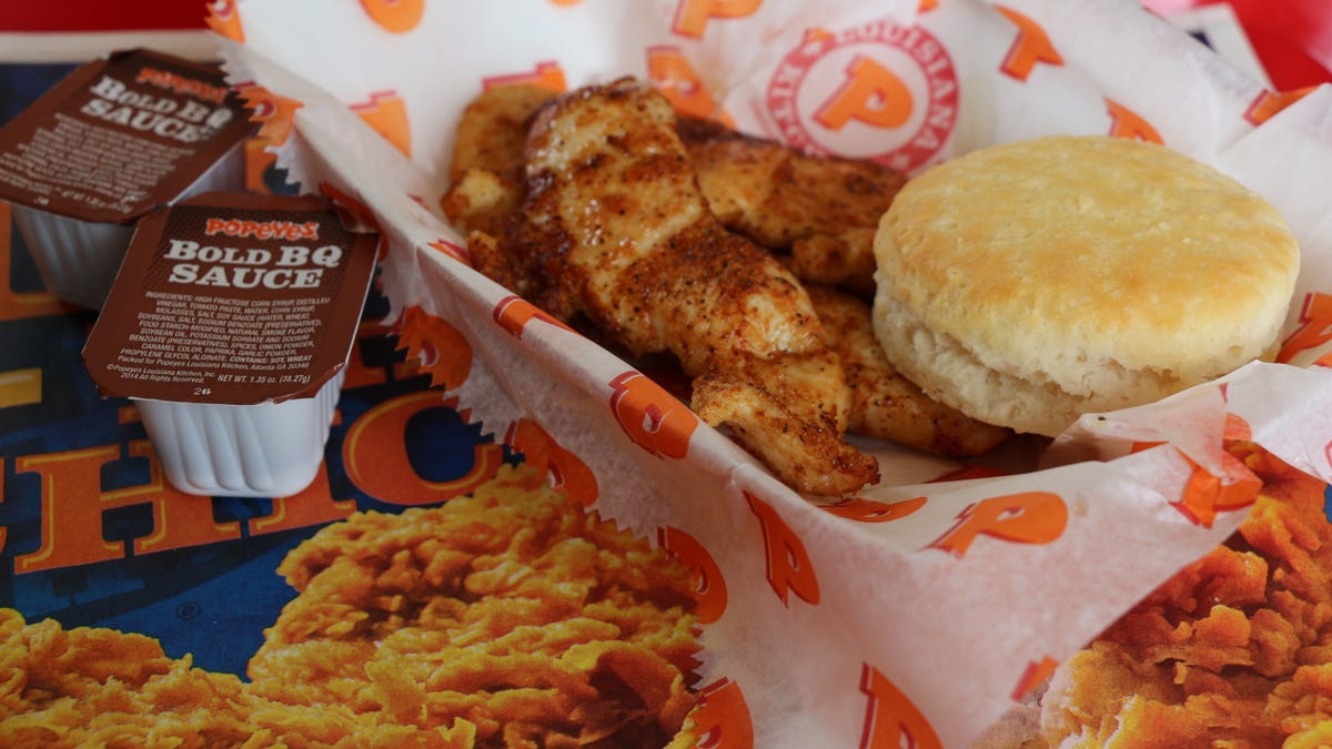 Popeyes' Blue Monday Bonanza: 20,000 FREE Chicken Tenders & Daily Deals!