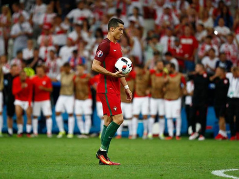 Portugal vs. Poland: Ronaldo's Team Needs Just One Point to Secure Quarter-Finals Spot!