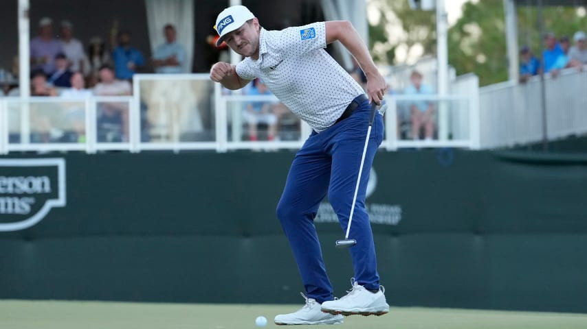 Presidents Cup: Canadian Mackenzie Hughes Chugs Beer on First Tee to Fire Up the Crowd