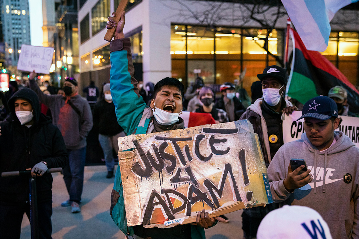 Protests Erupt at DNC as Thousands March in Chicago, Demanding End to U.S. Aid to Israel