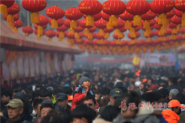 Qingdao's Radish, Yuanxiao, and Tangqiu Fair: A Centuries-Old Tradition Lights Up Shibei!