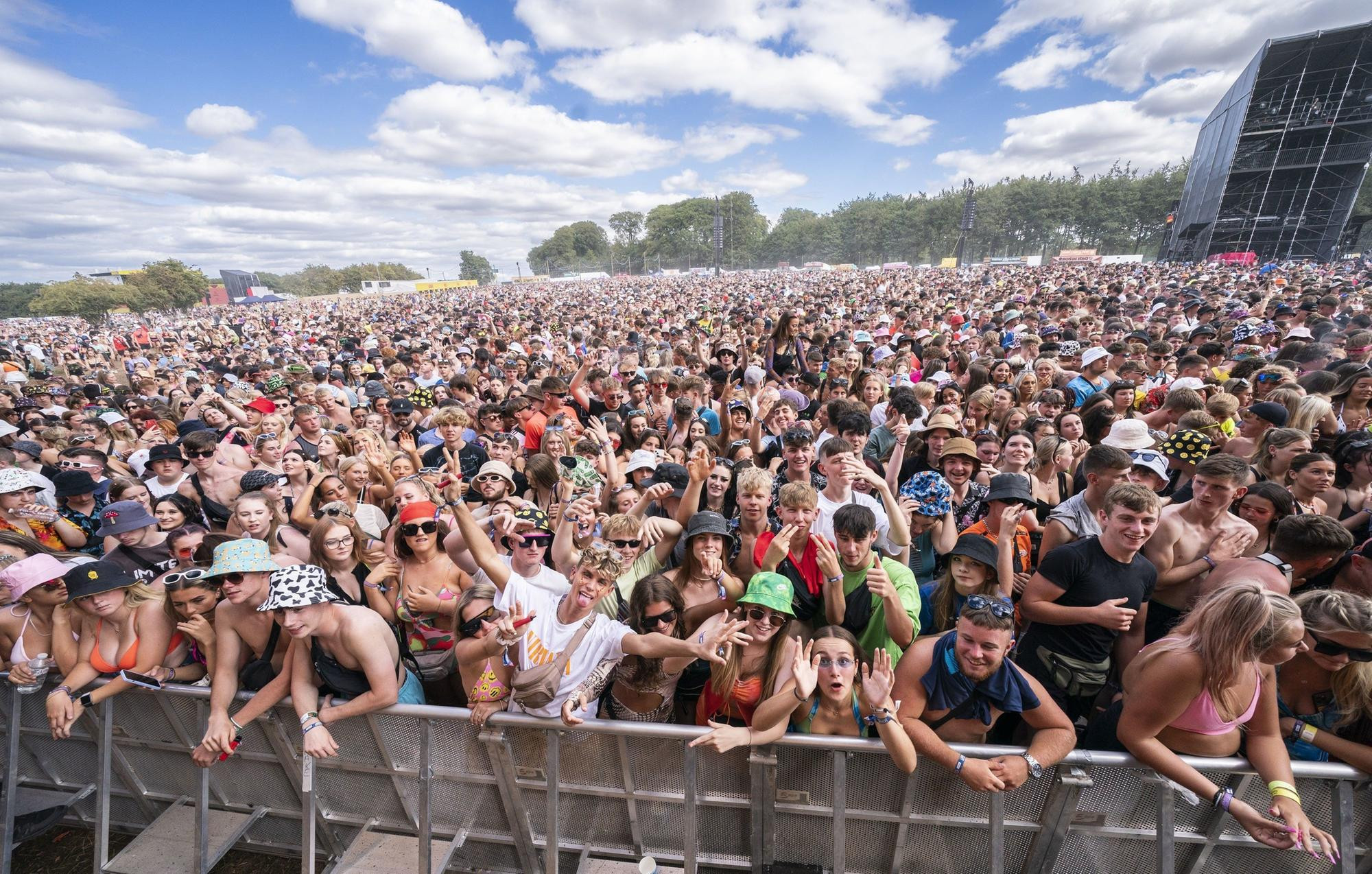 Reading and Leeds Festival Forecast: Heavy Rain Expected, But Will It Dampen the Mood?