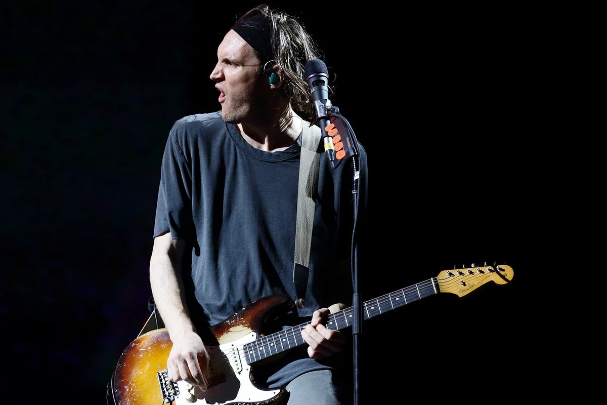 Red Hot Chili Peppers Guitarist Josh Klinghoffer Pleads Not Guilty in Pedestrian Death Case