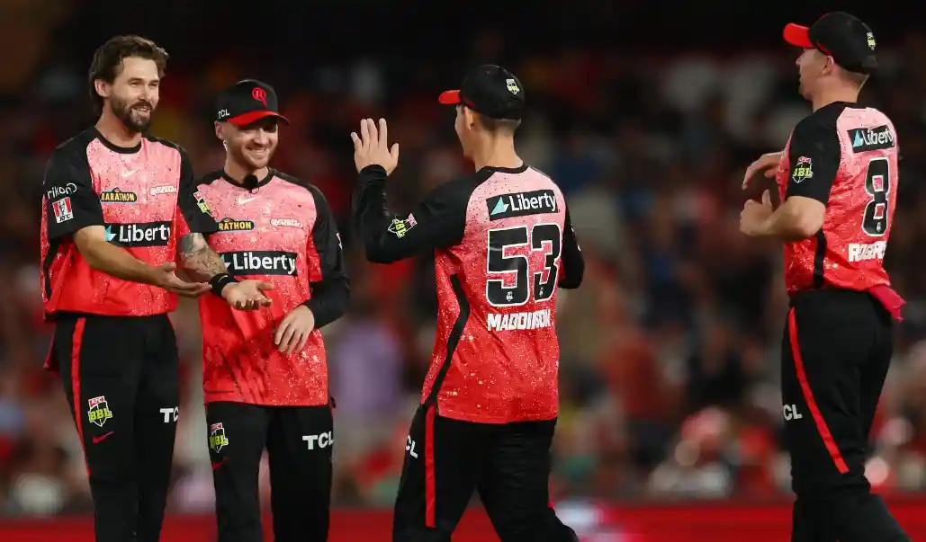 Renegades' Miraculous Win: Sutherland and Rogers' Heroics Steal BBL Match Against Scorchers