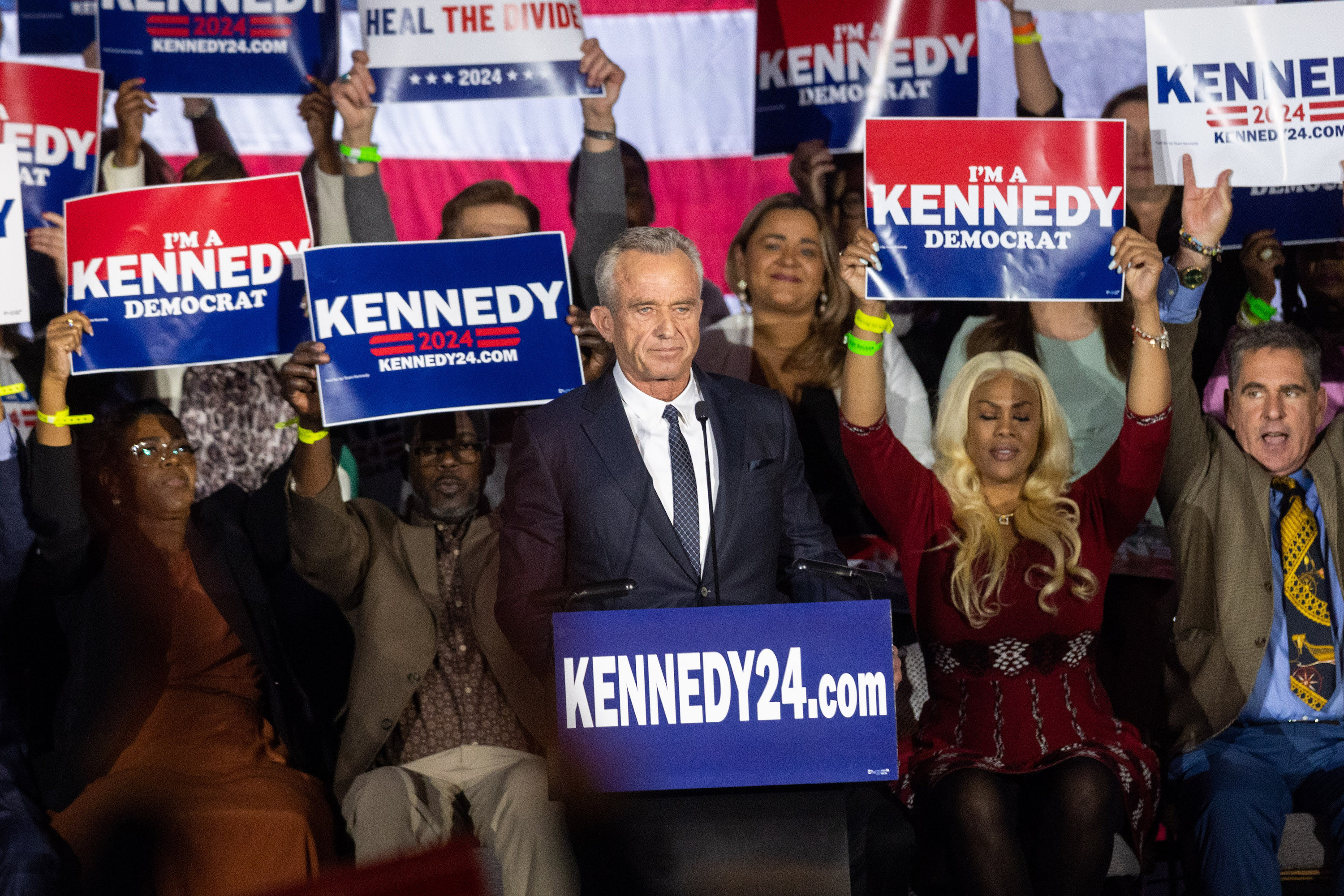 Robert F. Kennedy Jr. Will Remain on Nevada Ballot Despite Campaign Suspension