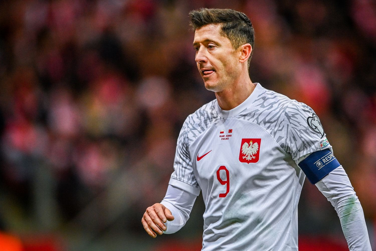 Robert Lewandowski Warns of Mental and Physical Risks for Young Footballers Like Lamine Yamal