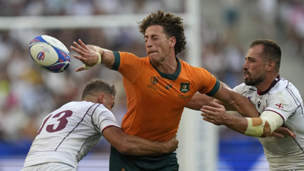 Rugby Union Star's NRL Debut: Mark Nawaqanitawase's Spectacular Try Sends Allianz Stadium Wild