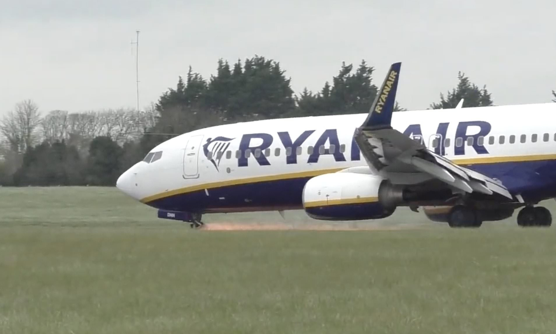 Ryanair Warns: Dublin Airport Passenger Cap Could Cause Xmas Flight Price Surge to €500