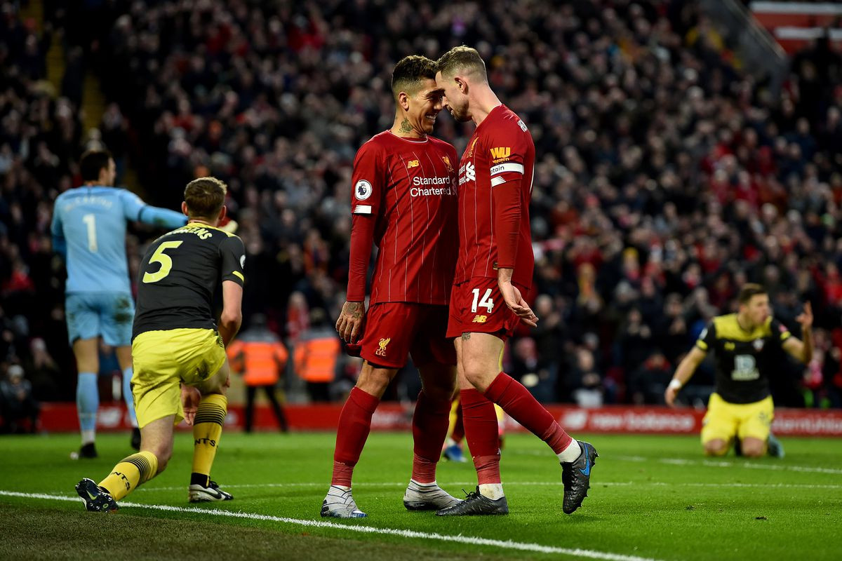 Salah's Double Propels Liverpool Eight Points Clear: A Thrilling 3-2 Victory Over Southampton!