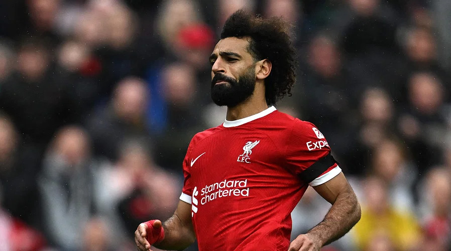 Salah's Double Propels Liverpool to Victory Against Southampton: A Thrilling 3-2 Match!