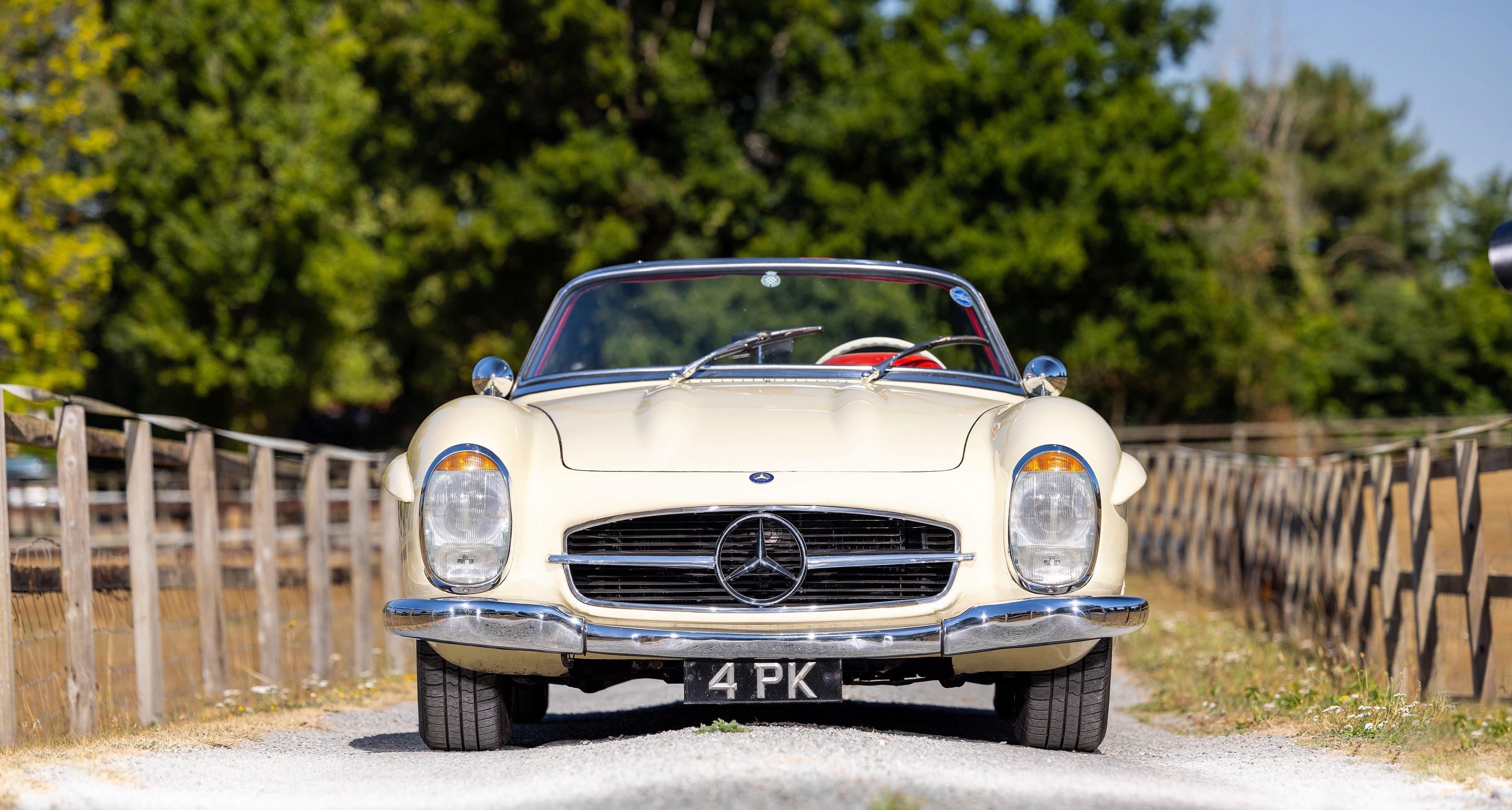 Saoutchik's 300 GTC: A Modern Take on a Classic Mercedes-Benz 300 SL, But Is It a Success?