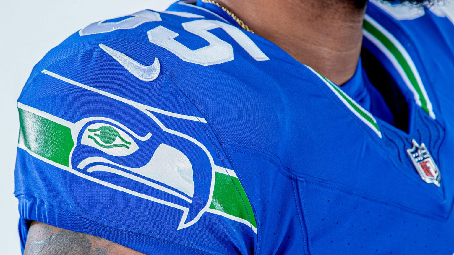 Seahawks to Wear Throwback Uniforms Against 49ers on 'Throwback Thursday'