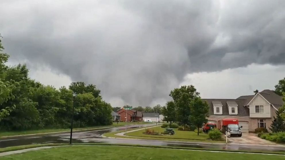 Severe Storms Threaten the Midwest: Beware of Damaging Winds, Torrential Rains, and Possible Tornadoes