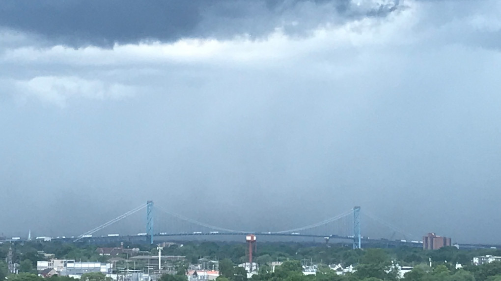 Severe Thunderstorm Warning Issued for Chatham-Kent: Heavy Rain and Strong Winds Expected