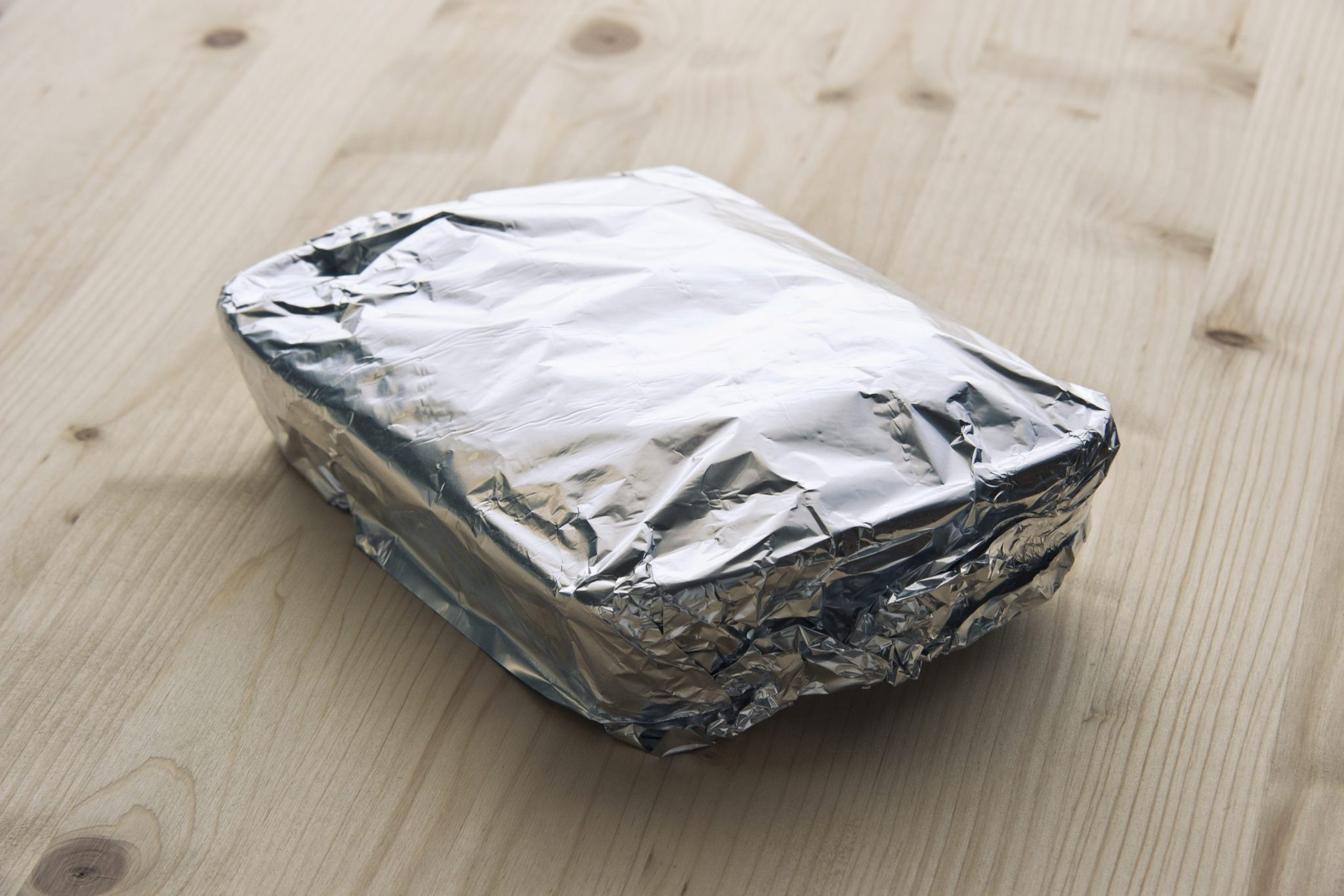 Shocking Truth: Why You Should NEVER Wrap Leftovers in Aluminum Foil!