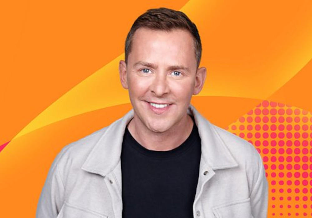 Shockwaves on Radio 2: Zoe Ball Steps Down, Scott Mills Takes the Mic!