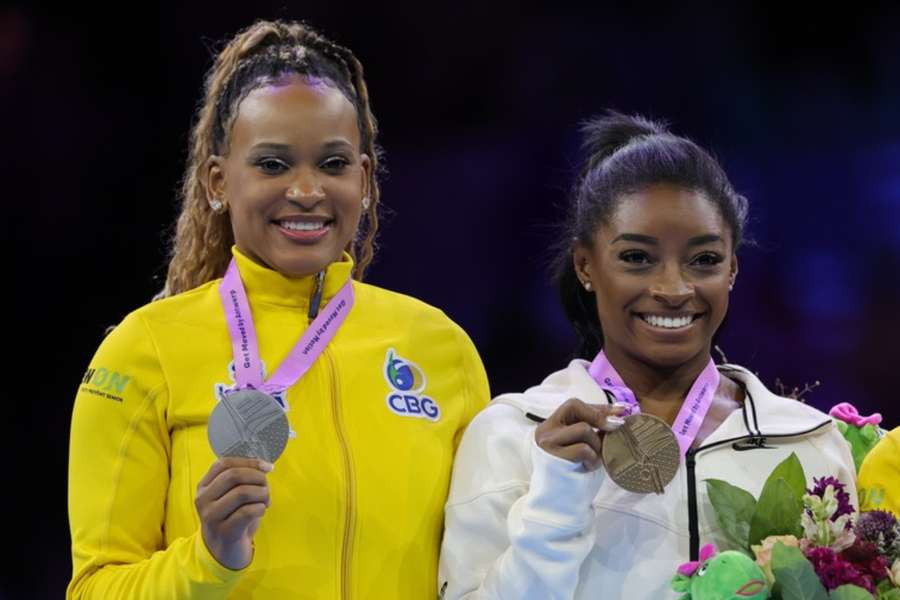 Simone Biles Bows Down to Rebeca Andrade: A Moment of Sportsmanship at the 2024 Olympics