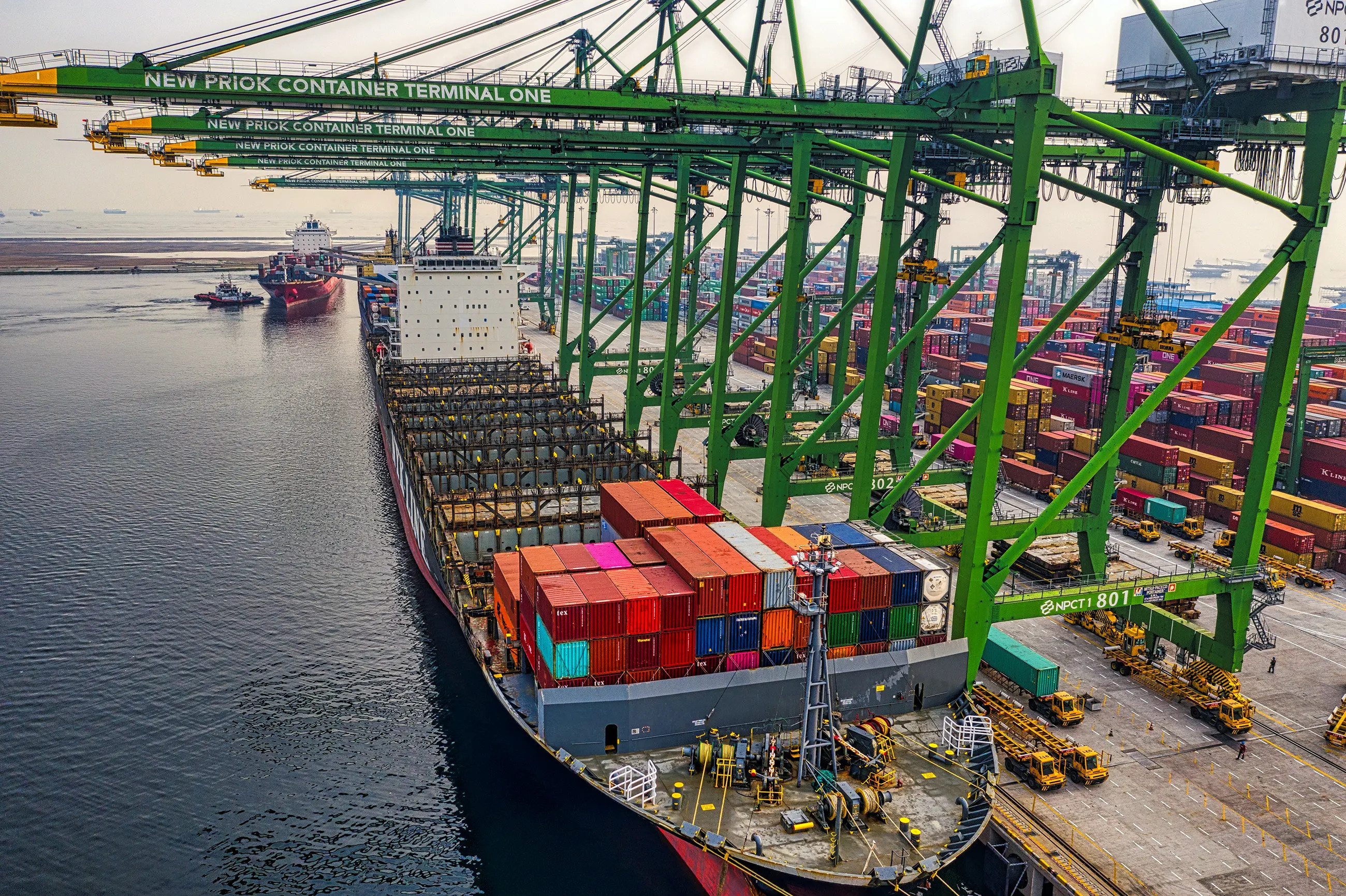 Singapore LSFO Premium Hits 6-Month High Amid Tight Supply, Shipowners Eye Neighboring Ports