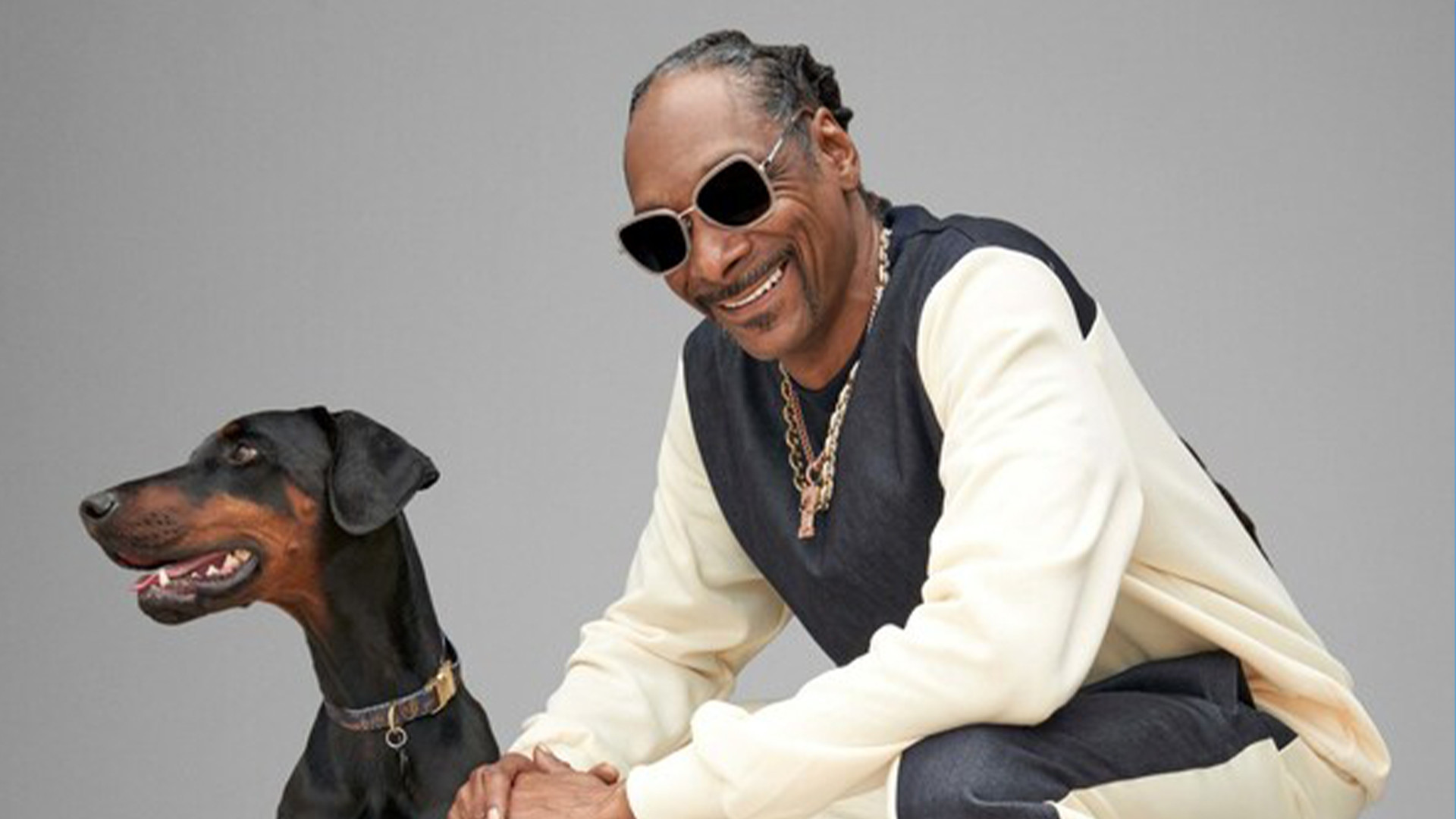 Snoop Dogg: Why He's a Die-Hard Steelers Fan & Why Taylor Swift Won't Be Joining Him at a Game