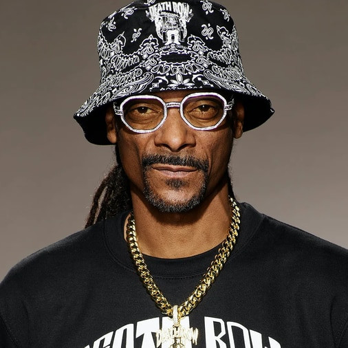 Snoop Dogg: Why He's a Die-Hard Steelers Fan & Why Taylor Swift Won't Be Joining Him at a Game