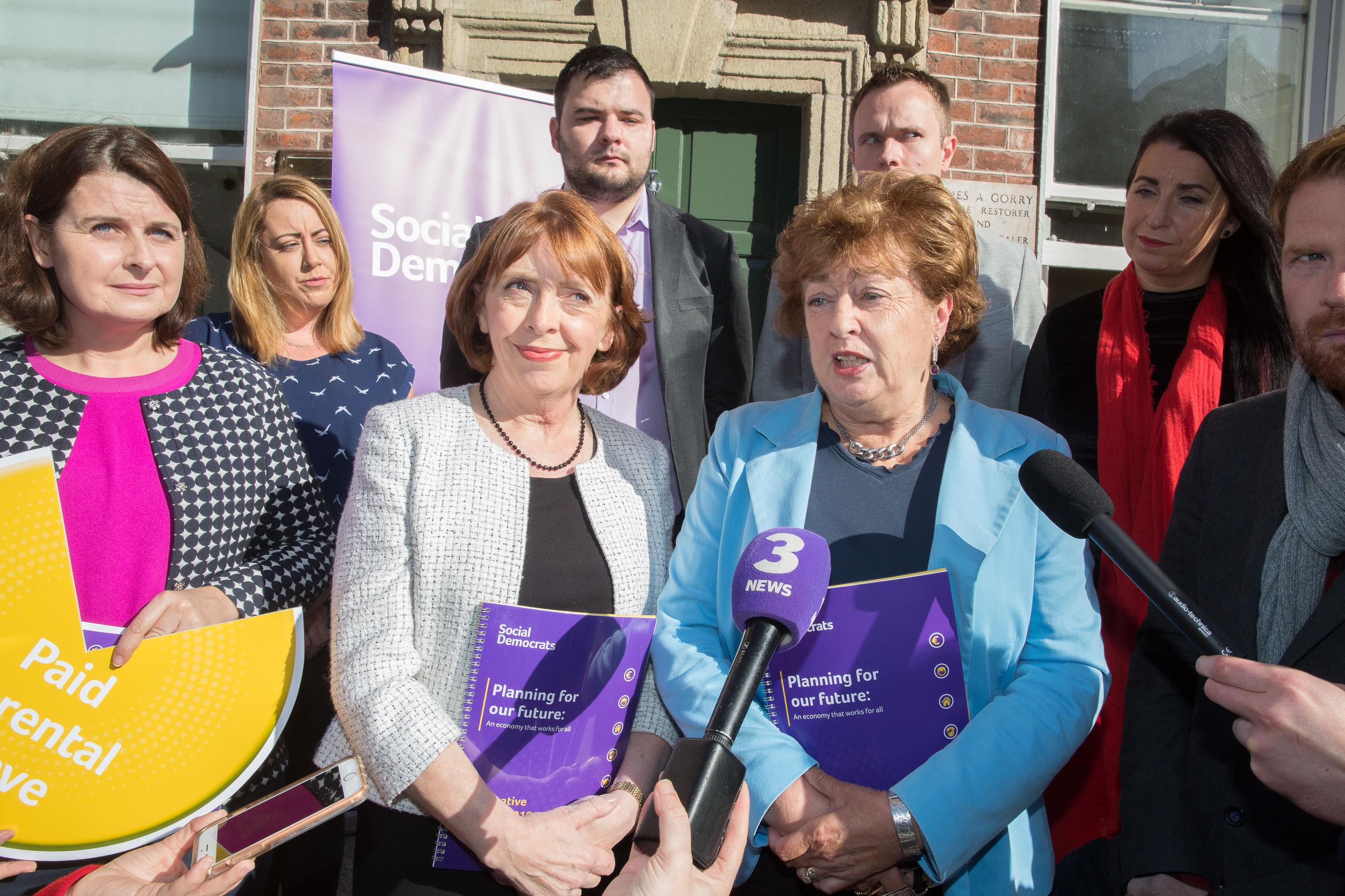 Social Democrats Propose €25 Social Welfare Hike, Free GP Care for Under-12s in Alternative Budget