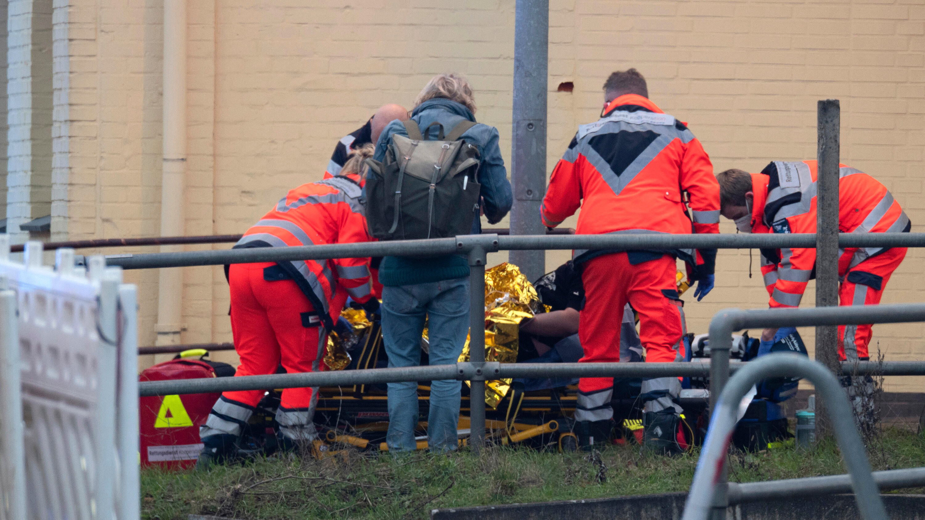 Solingen Stabbing: Three Killed, Eight Injured in Knife Attack at German Festival