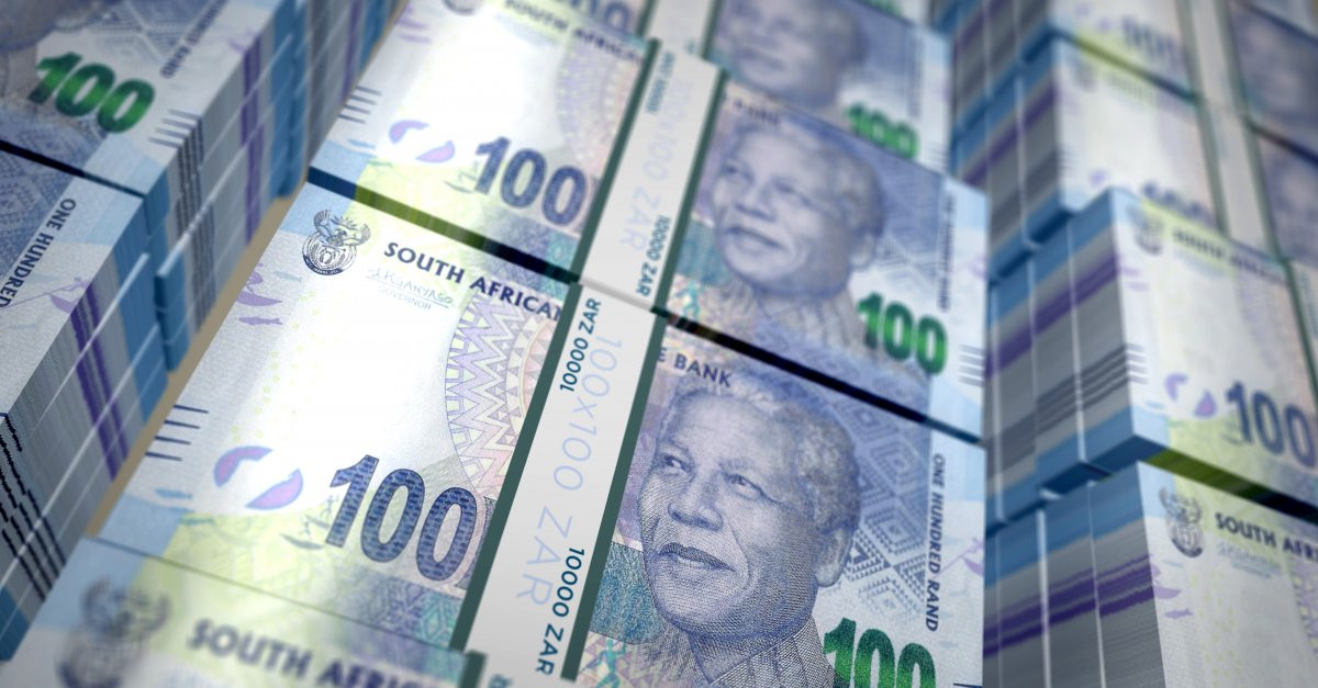 South African Rand Gains Ahead of Rate Cut: Is a 50 Basis Point Drop on the Horizon?