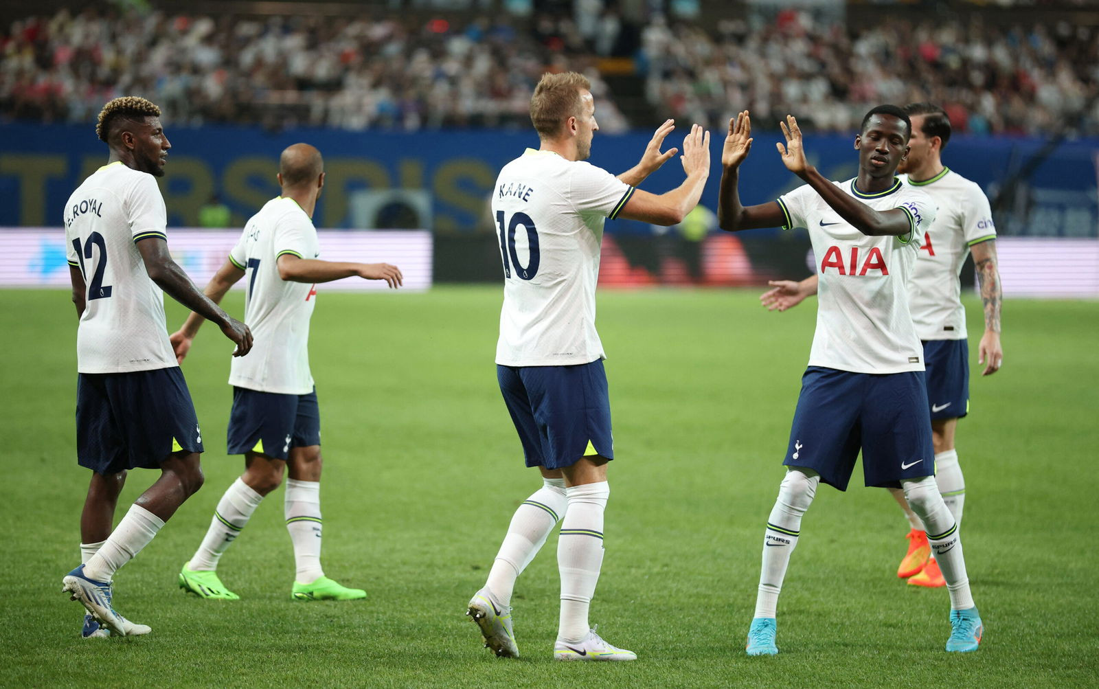 Spurs Players Awakened by False Fire Alarm in Dallas Hotel Before Season Opener