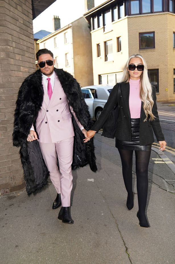 Stephen Bear's Ex-Girlfriend Pregnant After Prison Sentence: Baby Due In April 2025