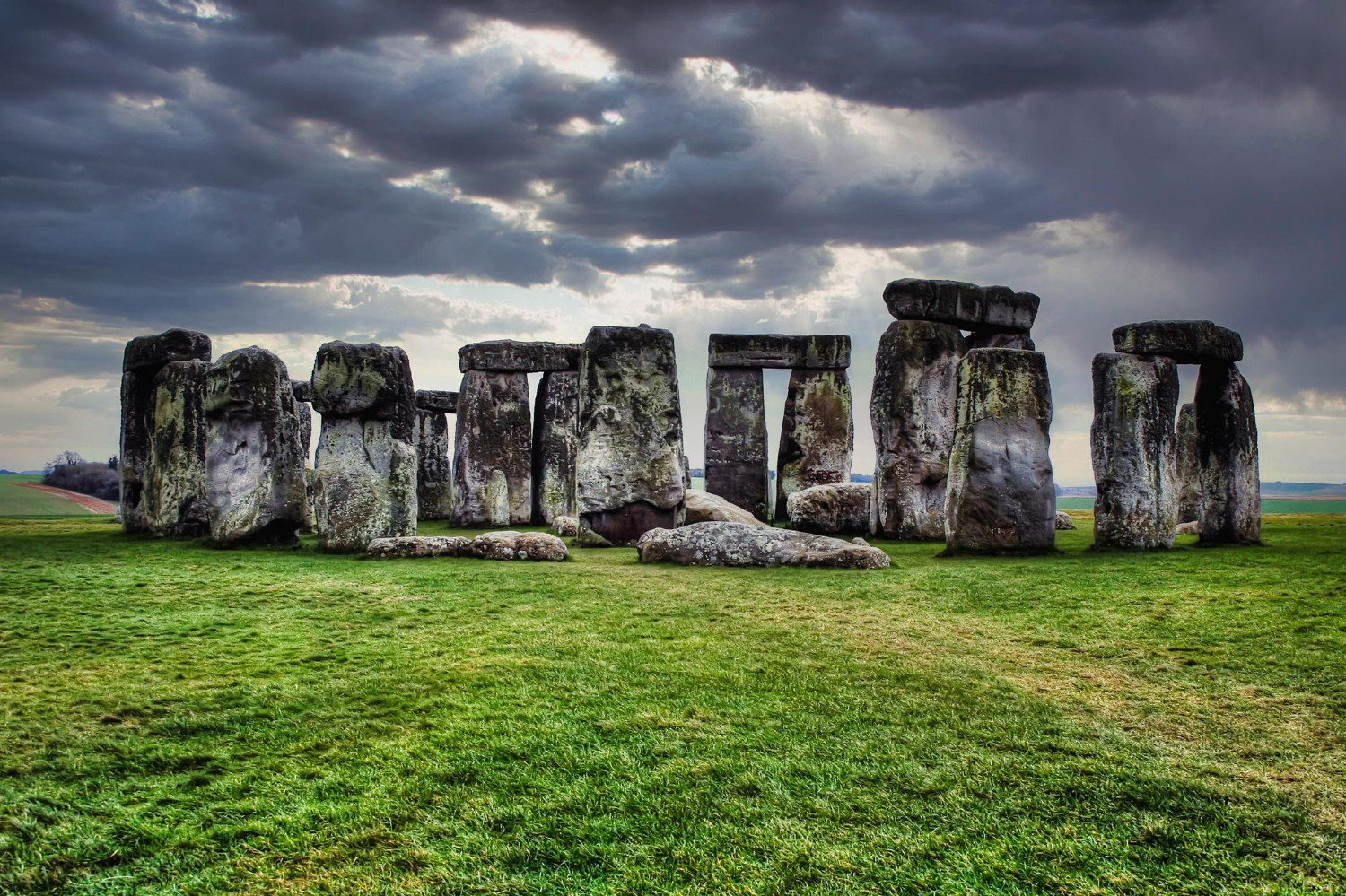 Stonehenge's Altar Stone Mystery Deepens: Orkney Ruled Out as Source