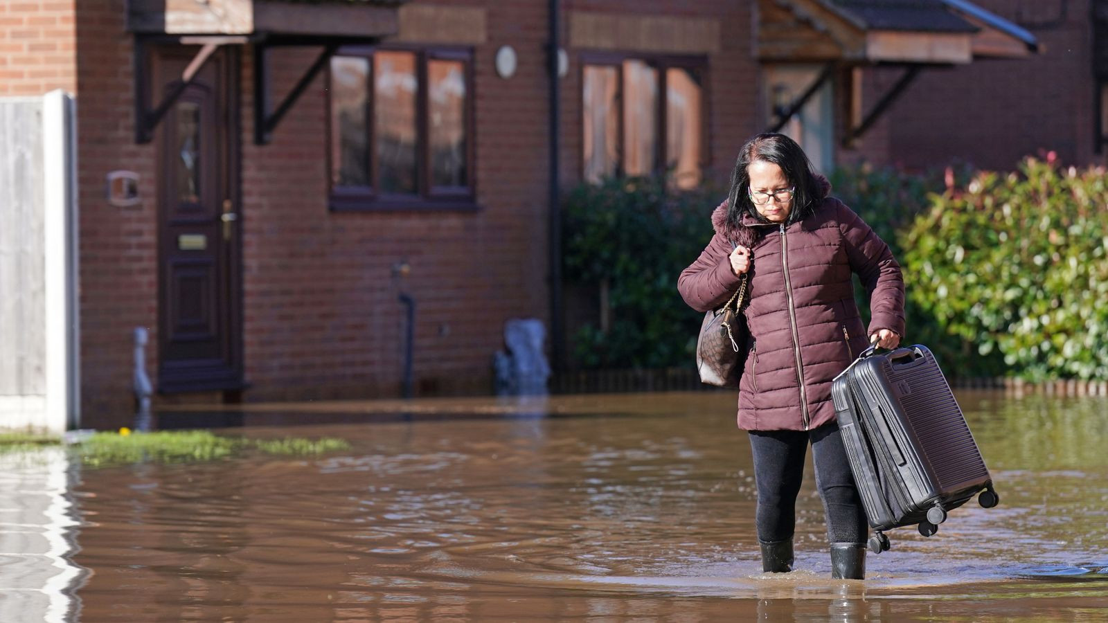 Storm Bert: Devastating Floods Kill 5, Hundreds of Homes Inundated – UK Faces Crisis