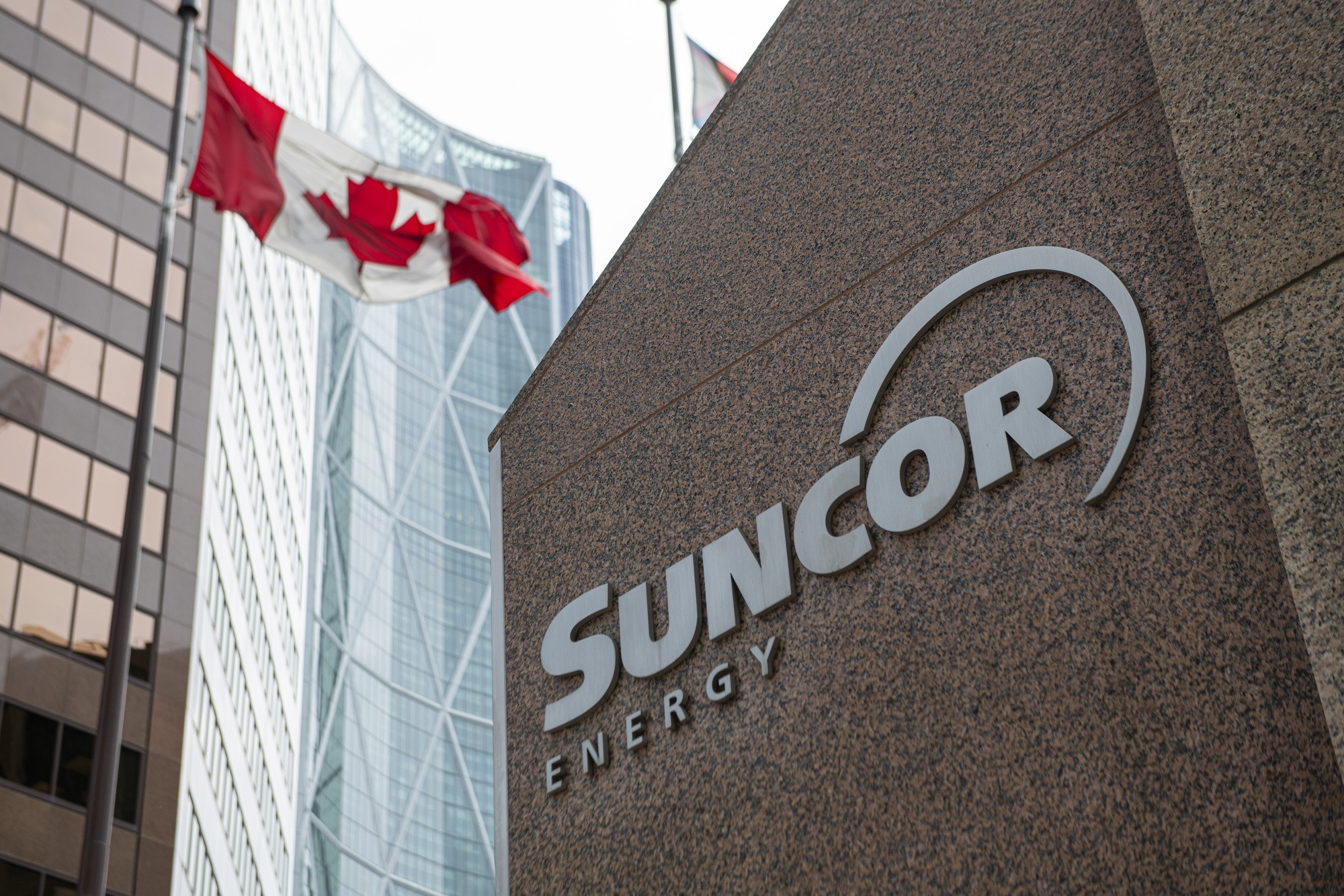 Suncor Energy Stock: Is It Time to Buy the Dip After a 15% YTD Gain?