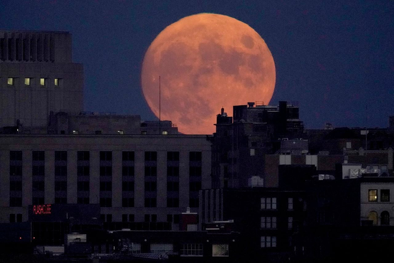 Super Harvest Moon Lunar Eclipse: What You Need to Know