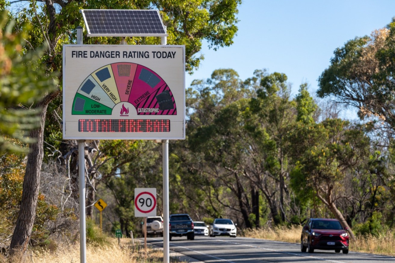 Sydney's South-West Bushfire Threat Downgraded After Homes Threatened, Several Injured