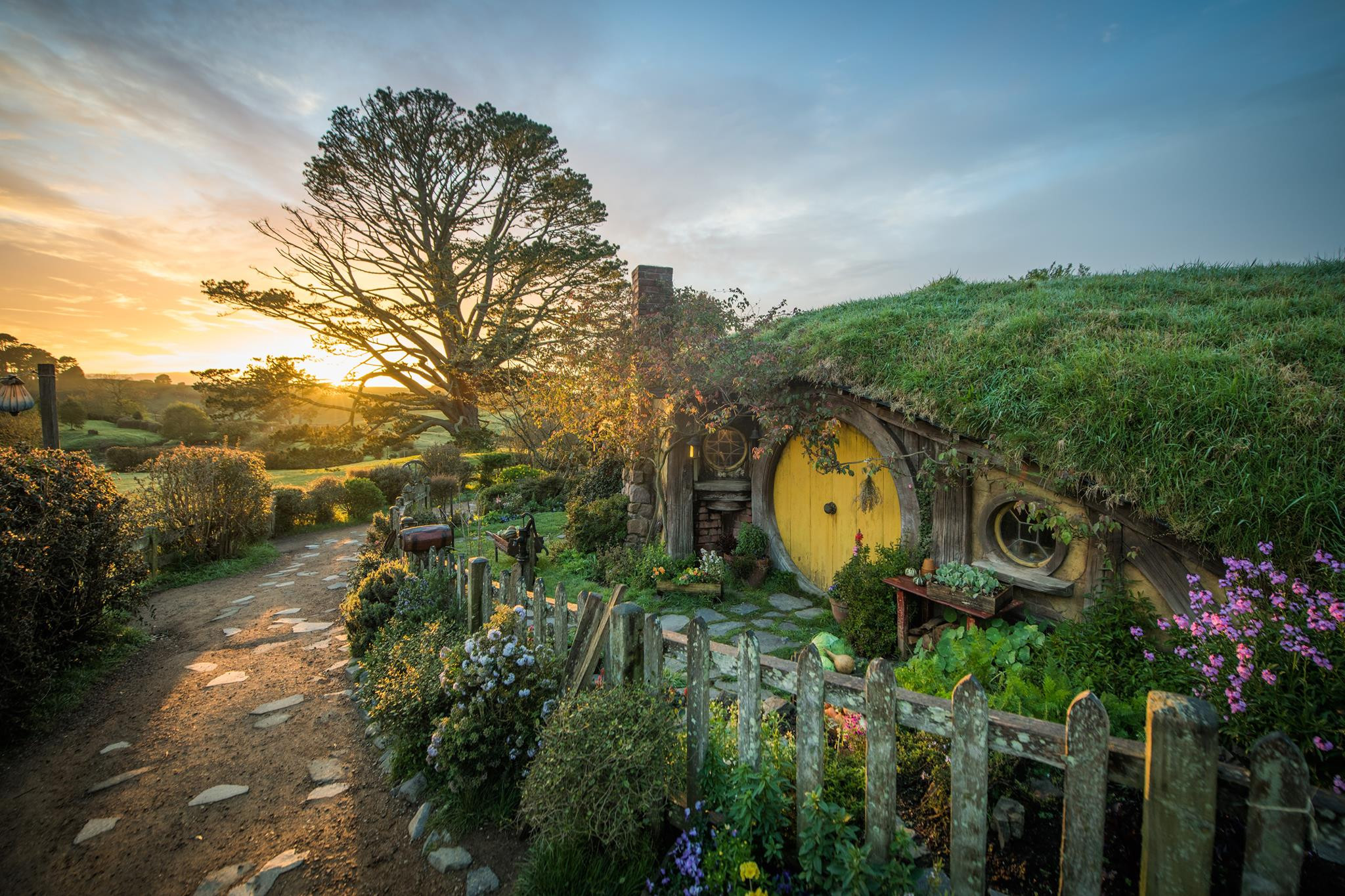 Tales of the Shire: A Hobbit Life Sim Delayed to March 2025