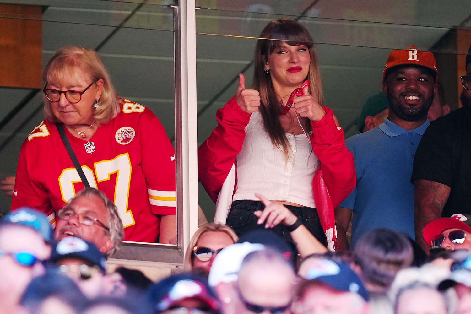 Taylor Swift's Chiefs Necklace Is Back In Stock Just In Time For The NFL Season