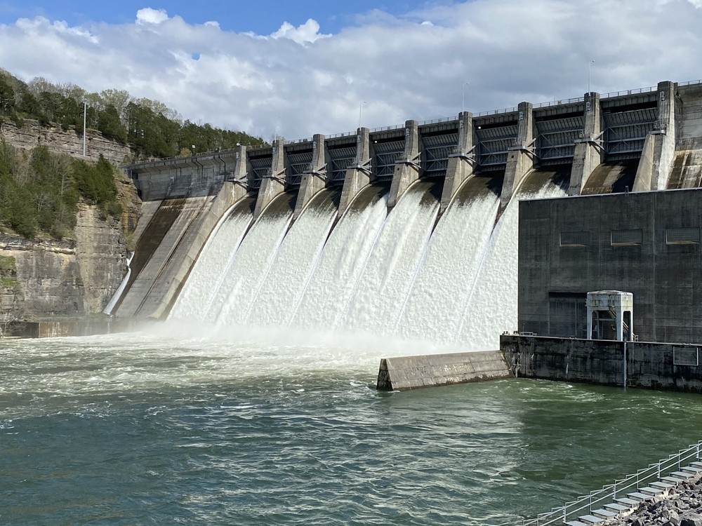 Tennessee Dam Failure: Evacuation Ordered as Floodwaters Rise