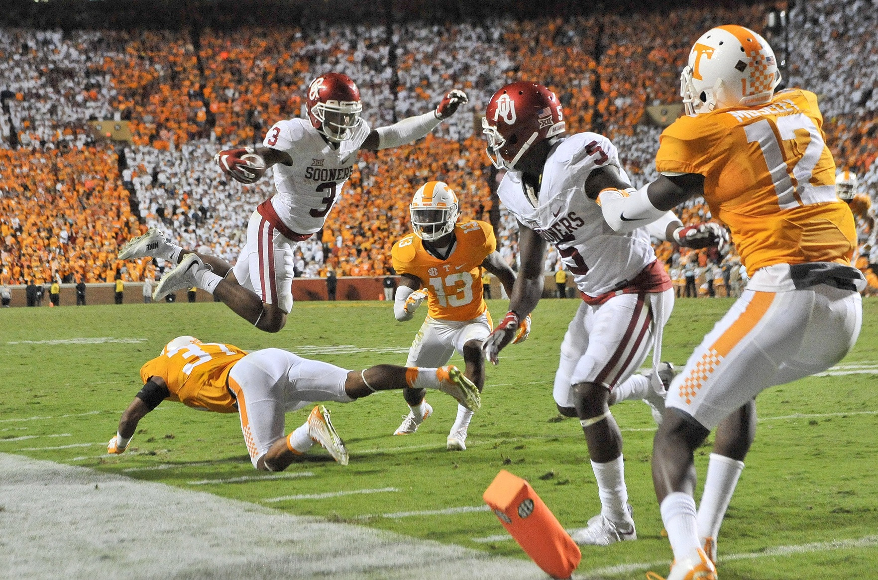 Tennessee vs. Oklahoma: How to Watch, TV Schedule & Live Streaming Info for SEC Opener