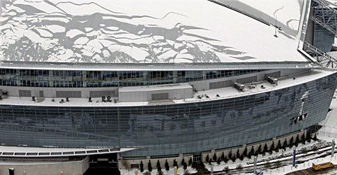 Terrifying Moment! Metal Falls From Cowboys' AT&T Stadium Roof Before Game!